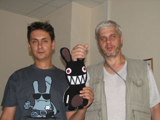 Главный редактор "НИМ" Игорь Бойко (справа)  и Главный ГенДиректор Начальства "SNFS" Spider Tarantula (слева)  Фото на память.